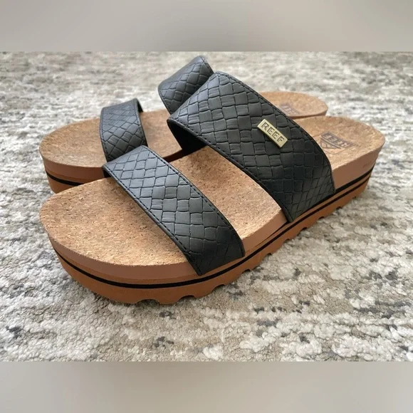 REEF Cushion Vista Hi Platform Sandals Black Tan - Picture 9 of 9